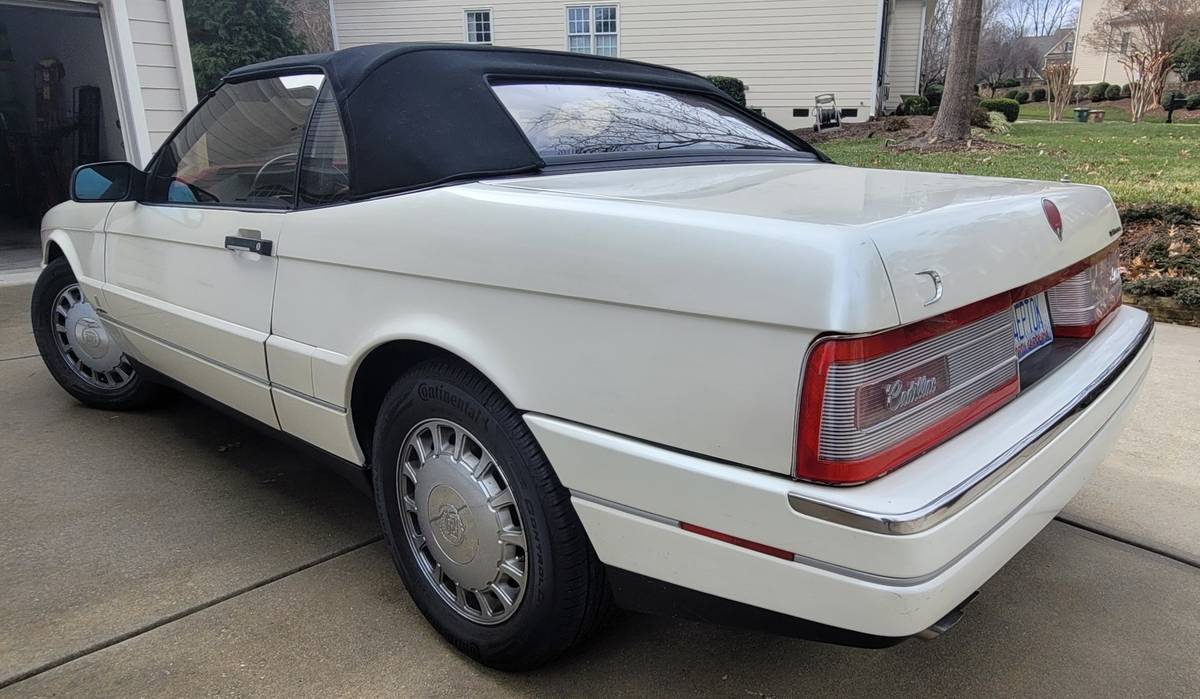 Cadillac-Allante-1993-10