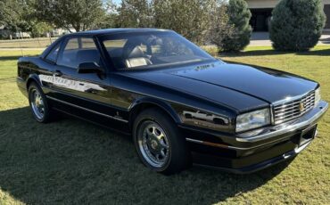 Cadillac-Allante-1993