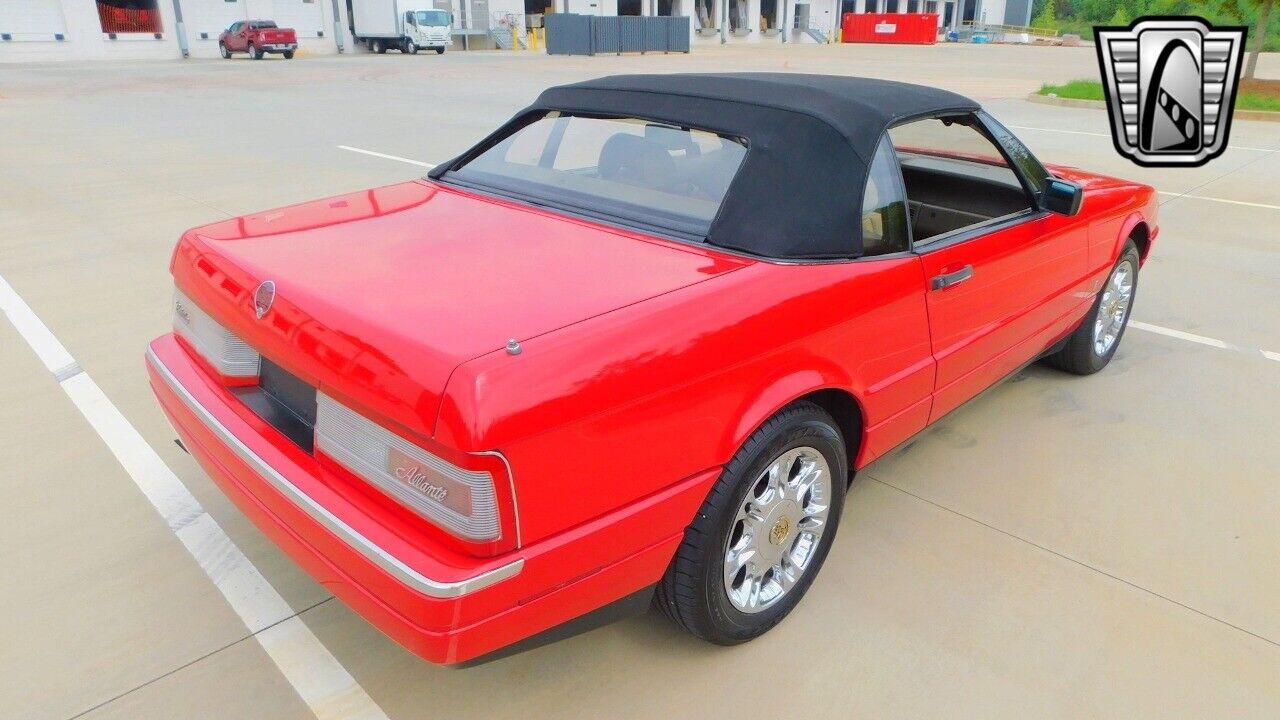 Cadillac-Allante-Cabriolet-1991-3