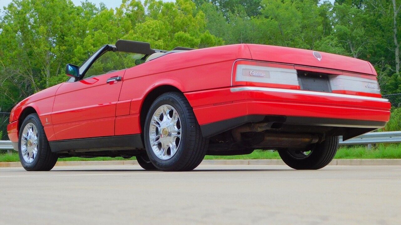 Cadillac-Allante-Cabriolet-1991-8