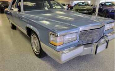 Cadillac-Brougham-1990-1