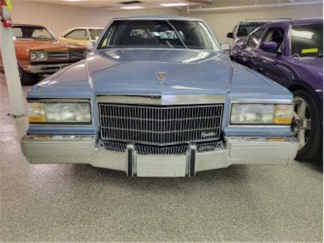 Cadillac-Brougham-1990-2