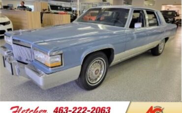 Cadillac Brougham  1990