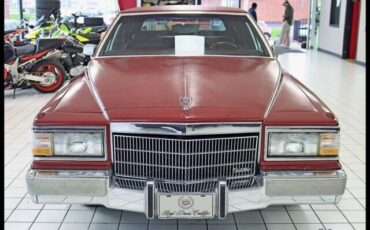 Cadillac-Brougham-Berline-1990-4