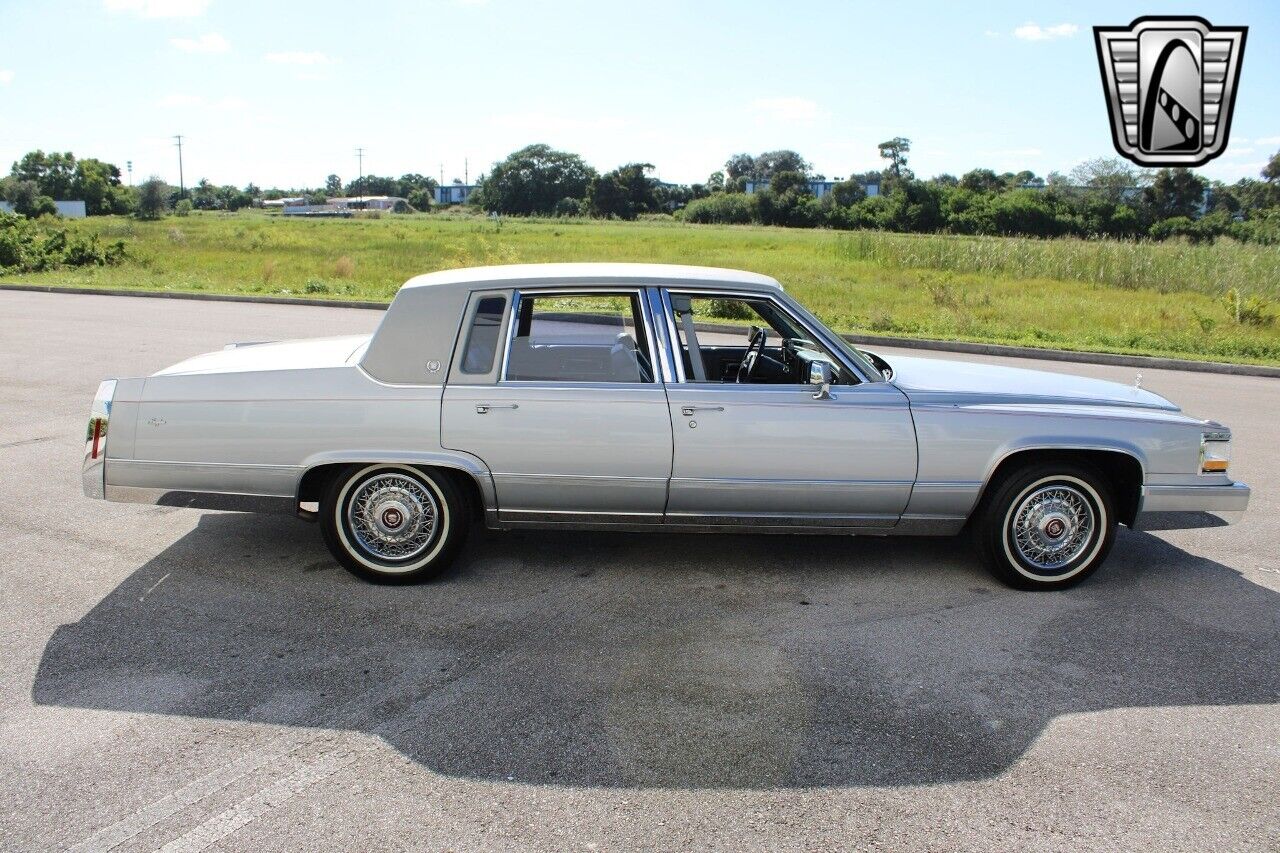 Cadillac-Brougham-Berline-1990-6