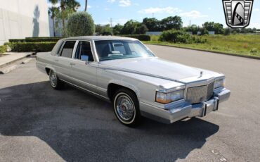 Cadillac-Brougham-Berline-1990-7