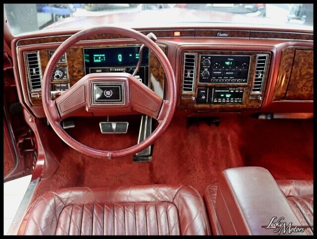 Cadillac-Brougham-Berline-1990-9