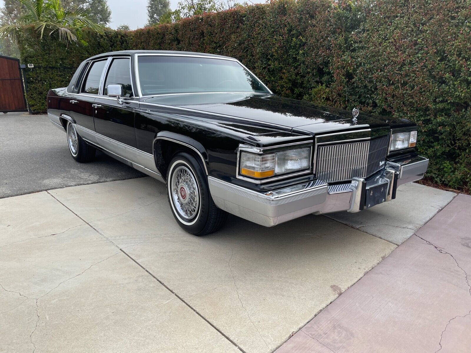 Cadillac-Brougham-Berline-1992-30