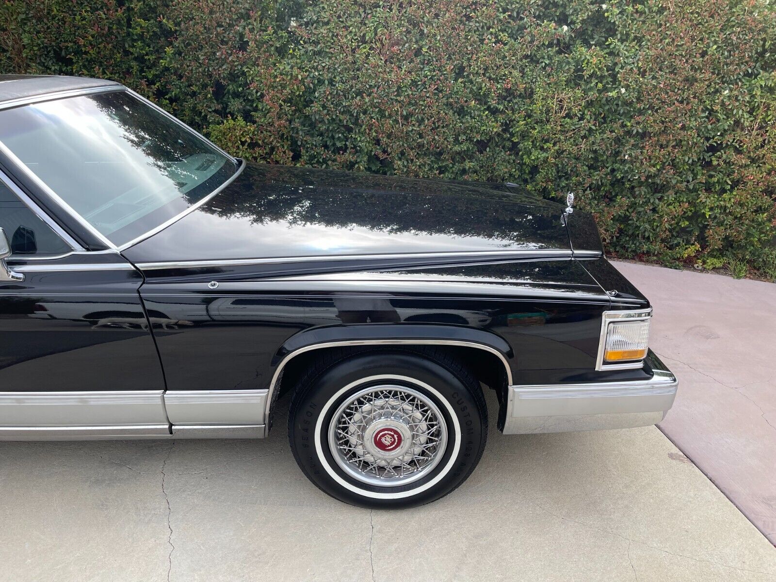 Cadillac-Brougham-Berline-1992-32