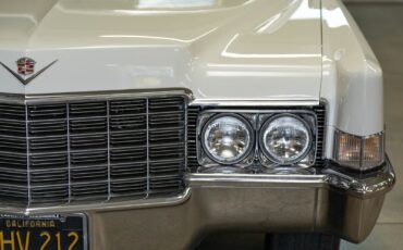 Cadillac-DeVille-1969-16