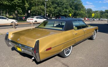 Cadillac-DeVille-1971-10