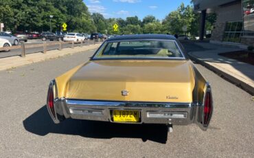 Cadillac-DeVille-1971-12