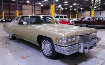 Cadillac-DeVille-1975-7