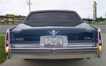 Cadillac-DeVille-1979-11