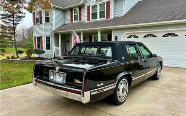 Cadillac-DeVille-1992-10