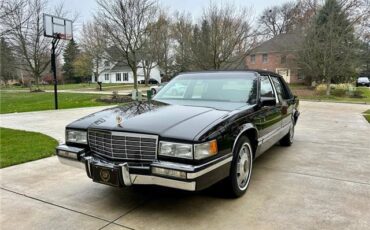 Cadillac-DeVille-1992-13