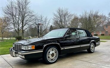 Cadillac-DeVille-1992-3