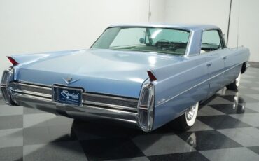 Cadillac-DeVille-Berline-1964-10