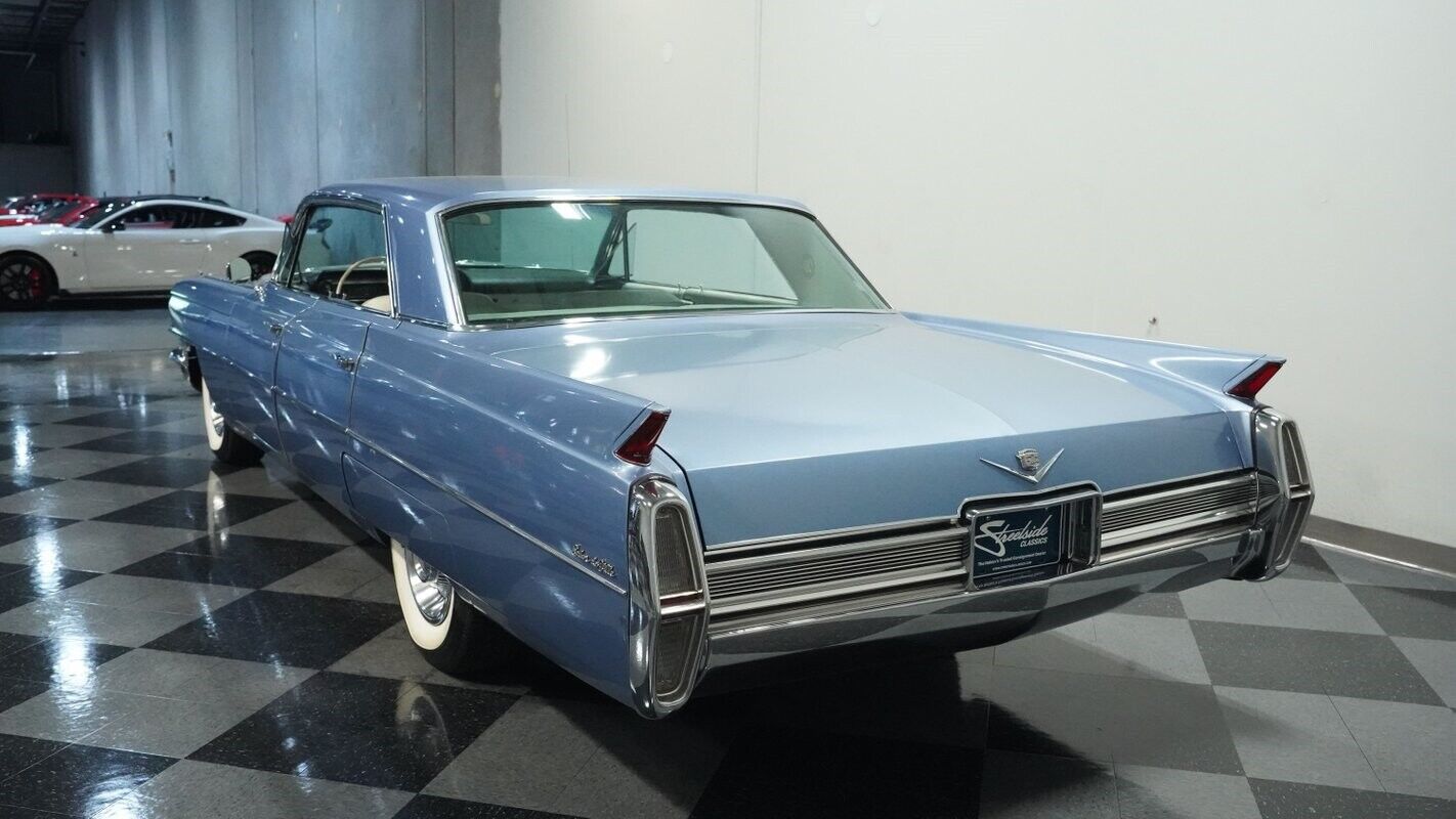 Cadillac-DeVille-Berline-1964-8