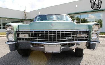 Cadillac-DeVille-Berline-1967-10