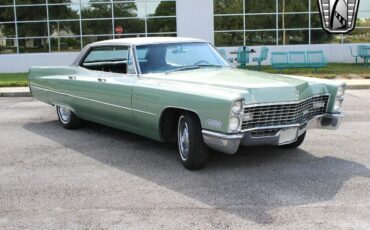 Cadillac-DeVille-Berline-1967-3