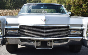 Cadillac-DeVille-Berline-1968-8