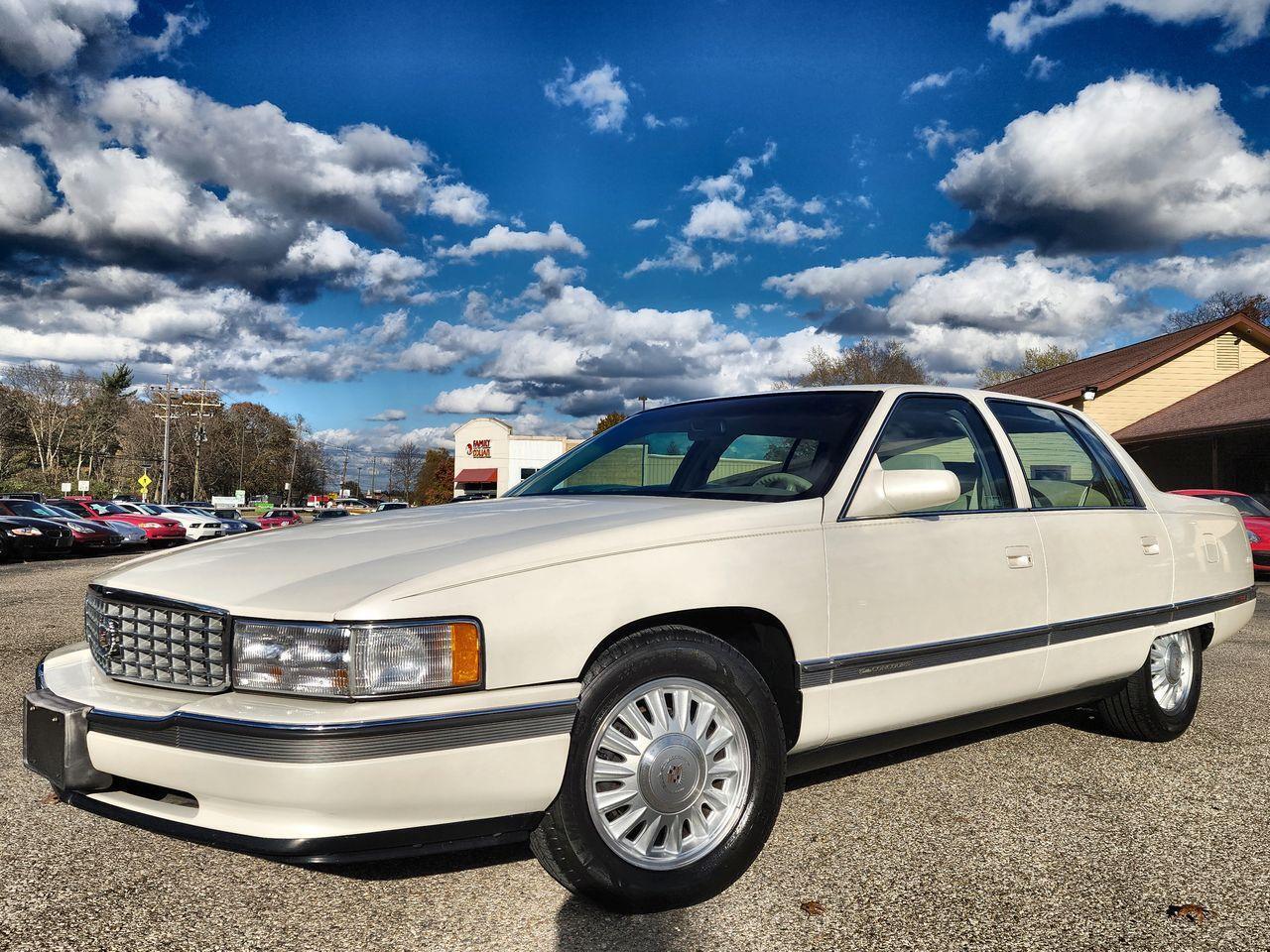 Cadillac DeVille Berline 1994 à vendre