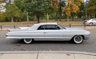 Cadillac-DeVille-Cabriolet-1961-11