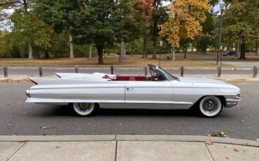 Cadillac-DeVille-Cabriolet-1961-3