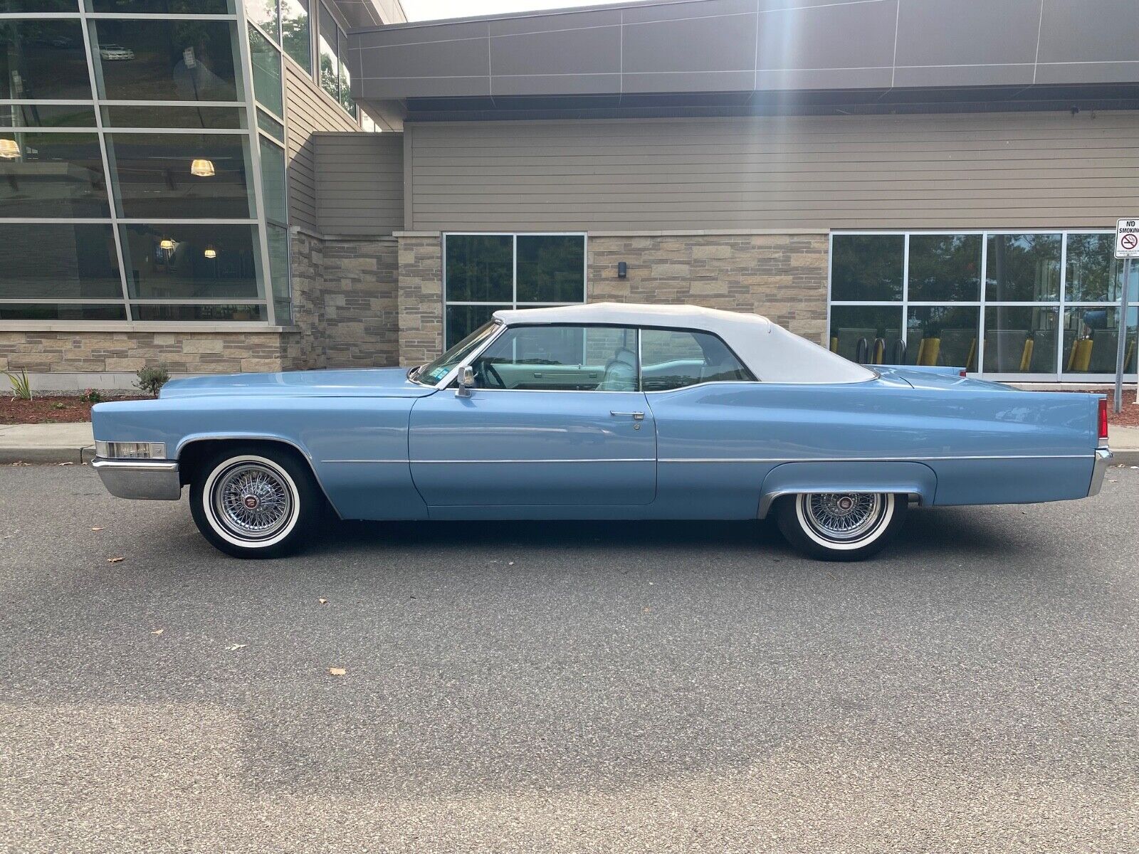 Cadillac-DeVille-Cabriolet-1969-13