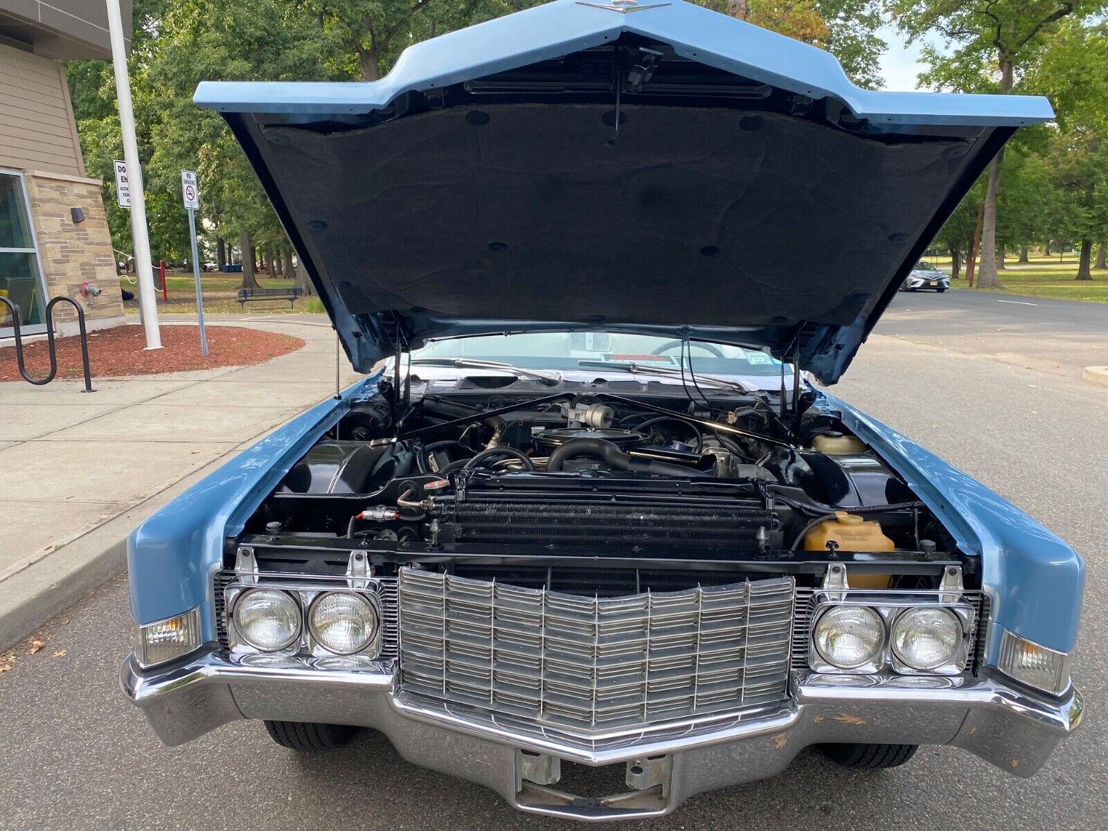 Cadillac-DeVille-Cabriolet-1969-19