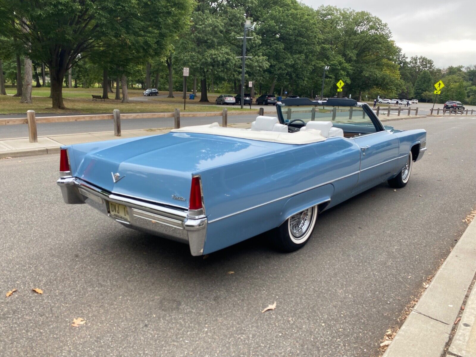 Cadillac-DeVille-Cabriolet-1969-6