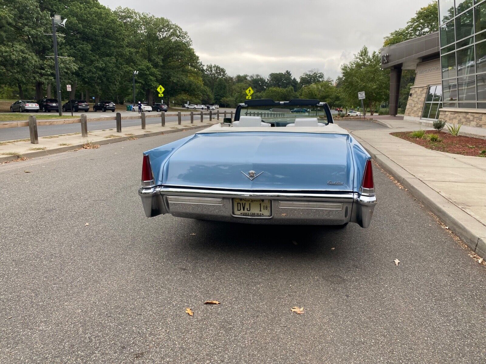 Cadillac-DeVille-Cabriolet-1969-8