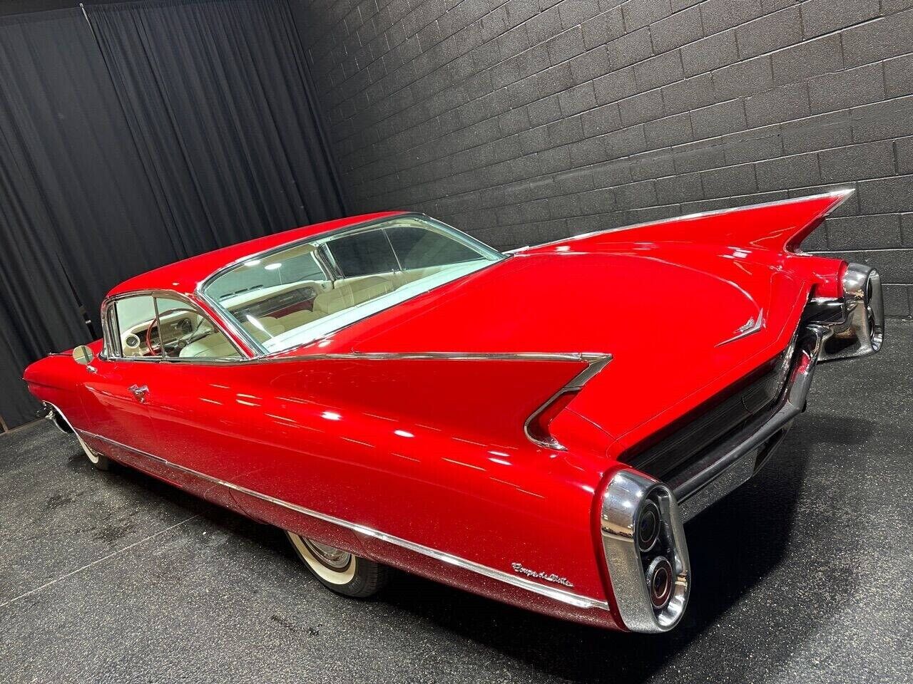 Cadillac-DeVille-Coupe-1960-17