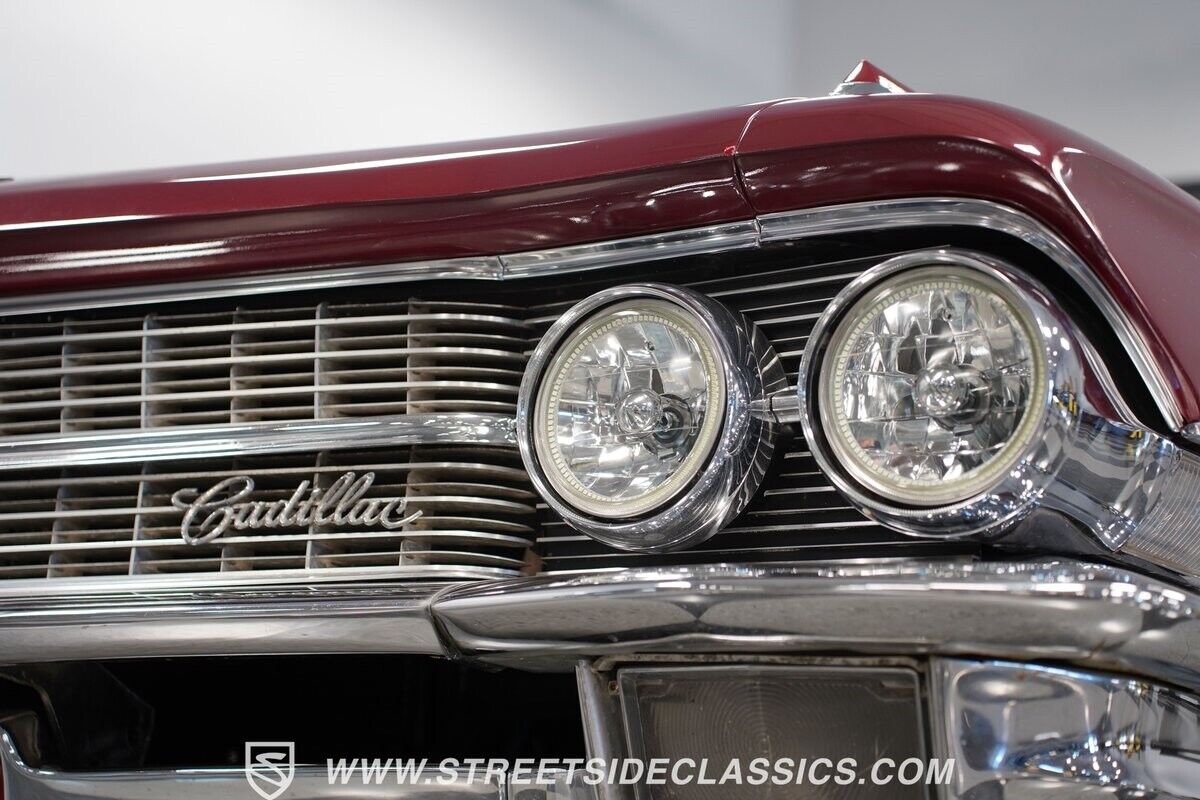 Cadillac-DeVille-Coupe-1962-21