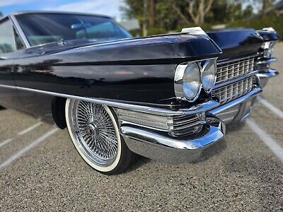 Cadillac-DeVille-Coupe-1963-22