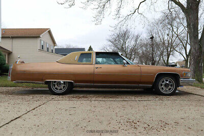 Cadillac-DeVille-Coupe-1976-8