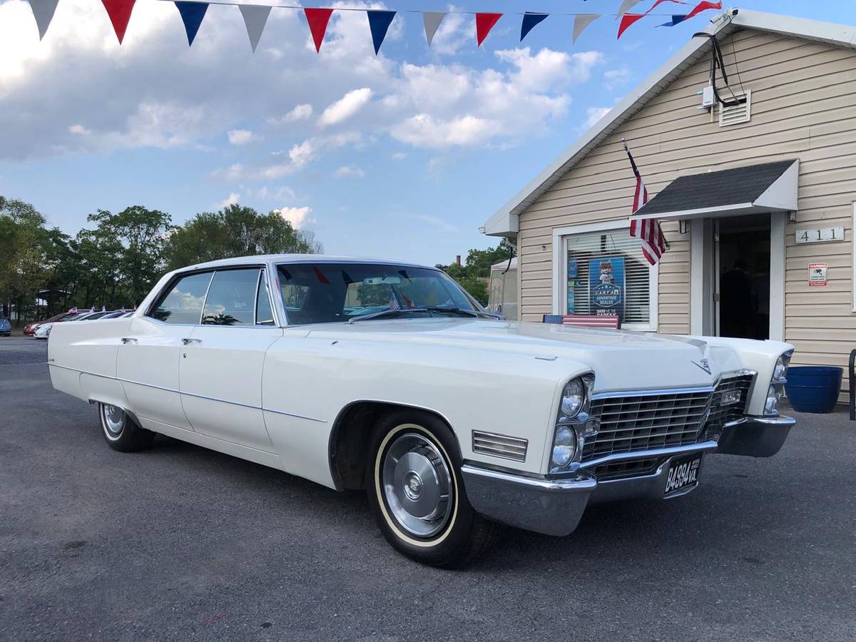 Cadillac-Deville-1967-23