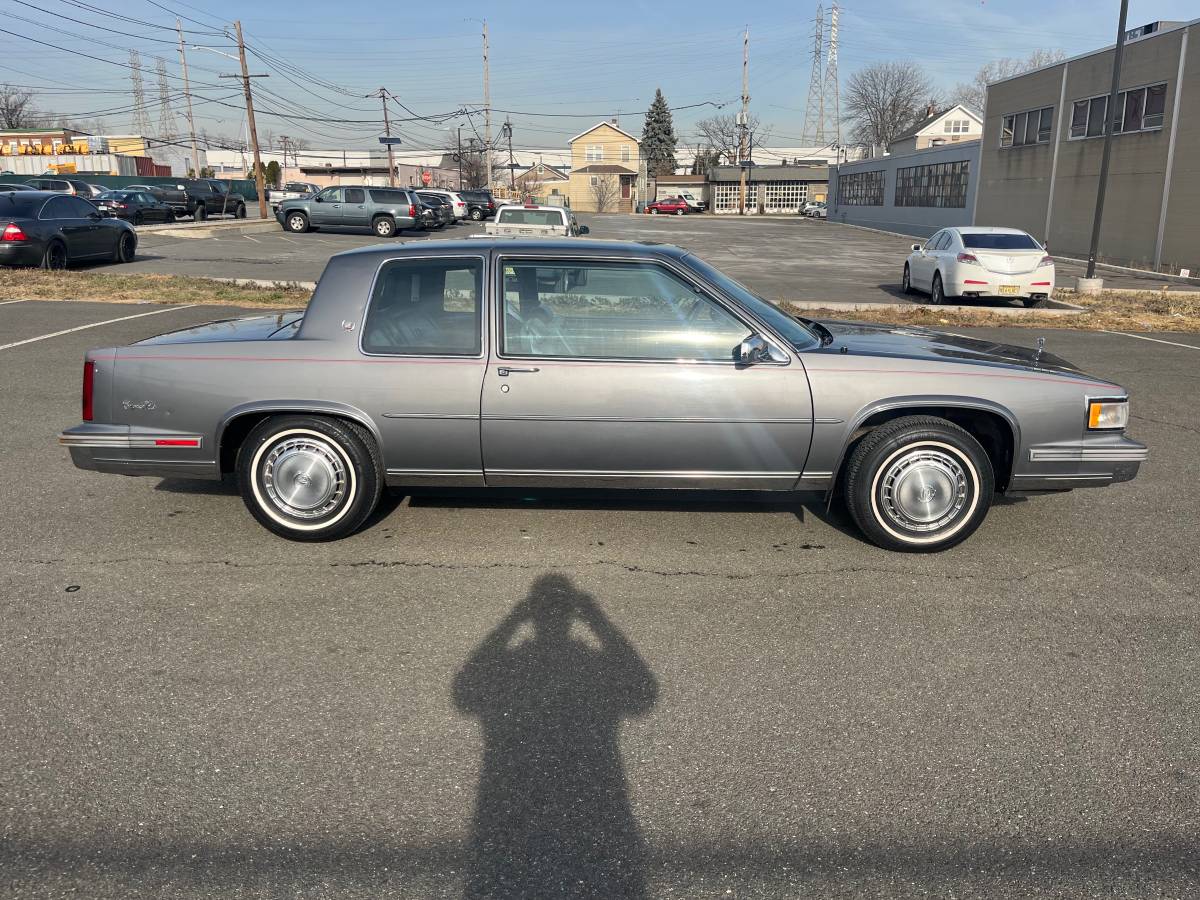 Cadillac-Deville-1988-2