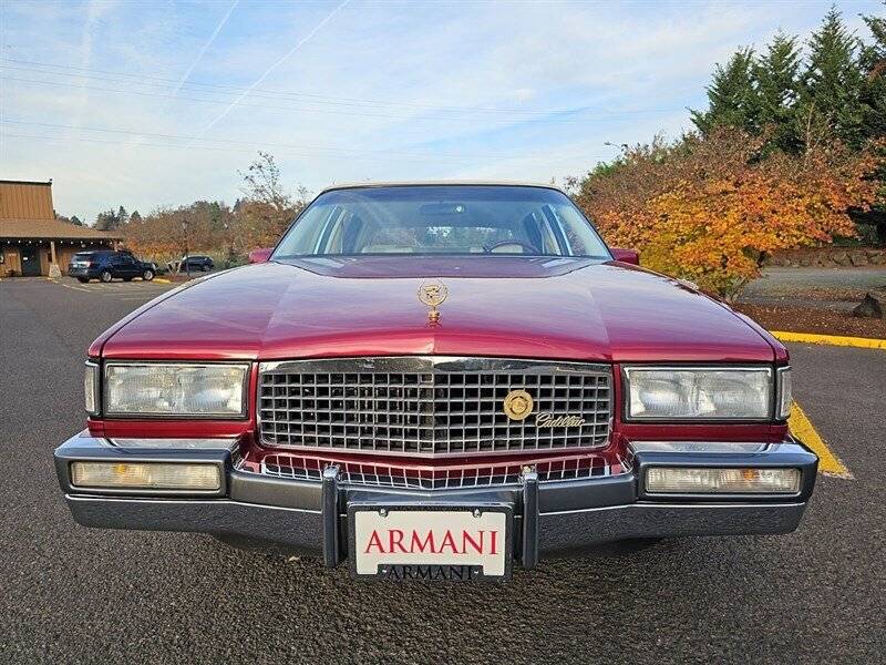 Cadillac-Deville-1989-12