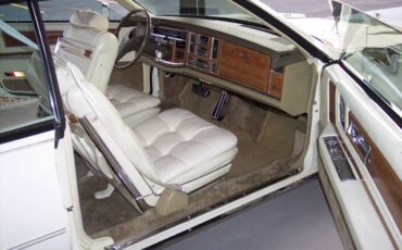 Cadillac-Eldorado-1981-2