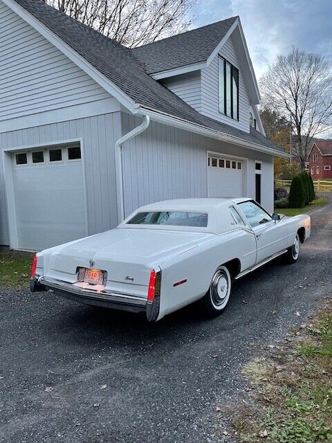 Cadillac-Eldorado-Coupe-1977-2