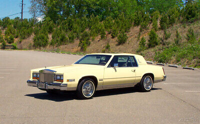 Cadillac-Eldorado-Coupe-1982-2