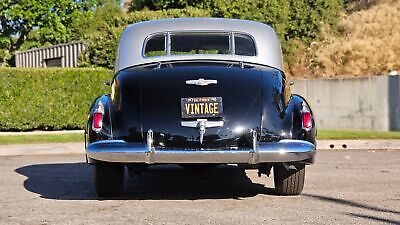 Cadillac-Fleetwood-Berline-1941-8