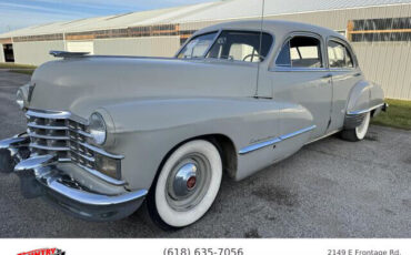 Cadillac-Fleetwood-Berline-1947-4