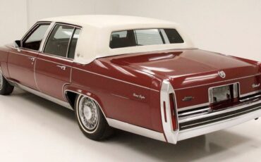 Cadillac-Fleetwood-Berline-1984-2