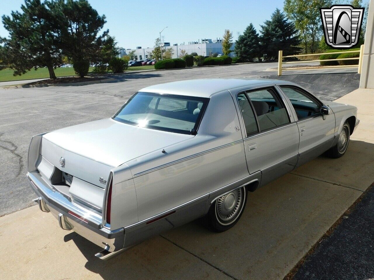 Cadillac-Fleetwood-Berline-1993-3