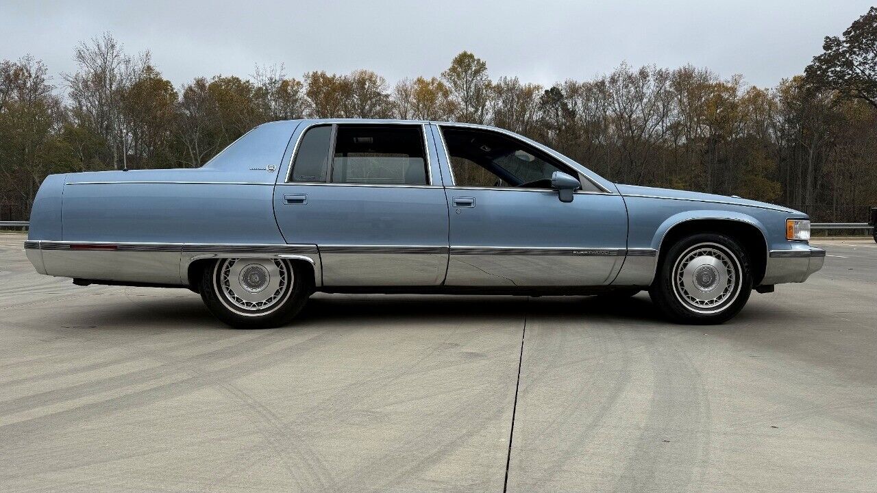 Cadillac-Fleetwood-Berline-1993-5