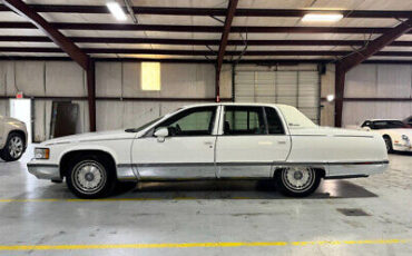 Cadillac-Fleetwood-Berline-1994-16