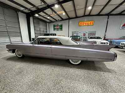 Cadillac-Fleetwood-Cabriolet-1960-3